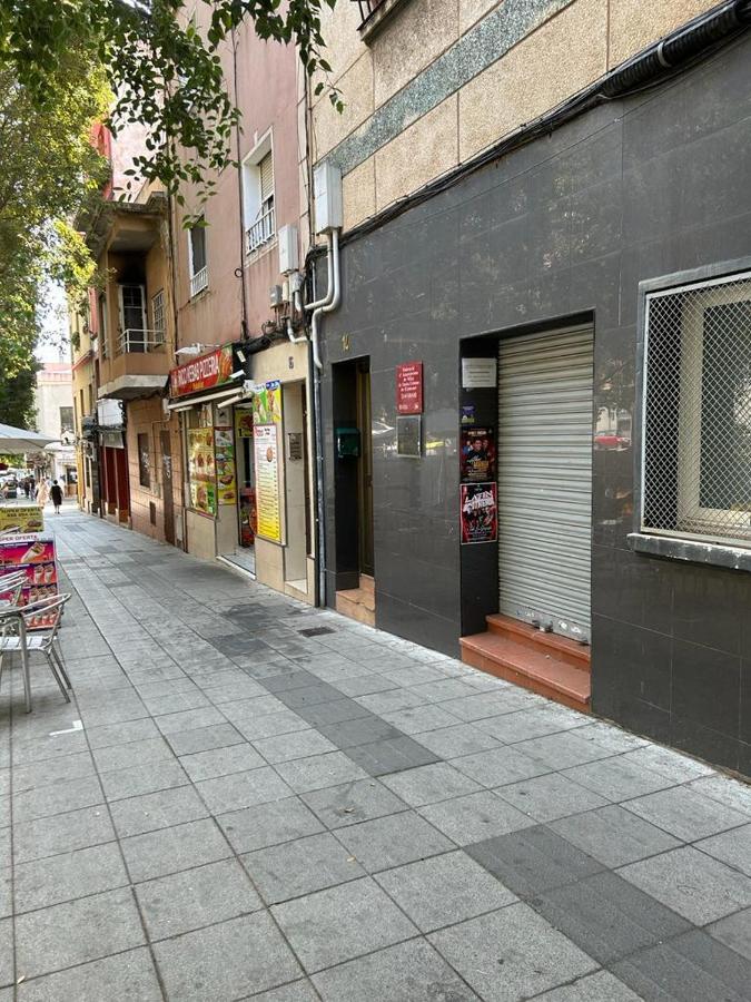 Apartamento Apto Barcelona C R Santa Coloma de Gramenet Exterior foto